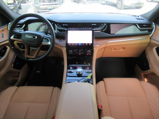 used 2025 Jeep Grand Cherokee L car