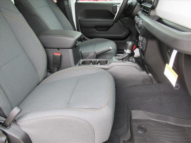 new 2025 Jeep Wrangler car, priced at $41,150