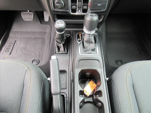 new 2025 Jeep Wrangler car, priced at $41,150