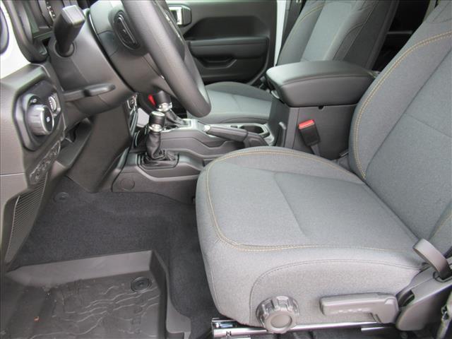 new 2025 Jeep Wrangler car, priced at $41,150