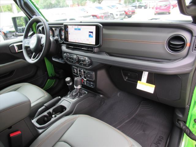 new 2025 Jeep Gladiator car, priced at $52,300
