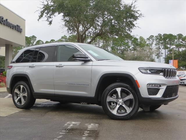 new 2024 Jeep Grand Cherokee car, priced at $58,680