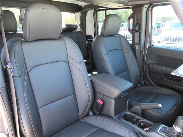 new 2025 Jeep Gladiator car, priced at $41,130