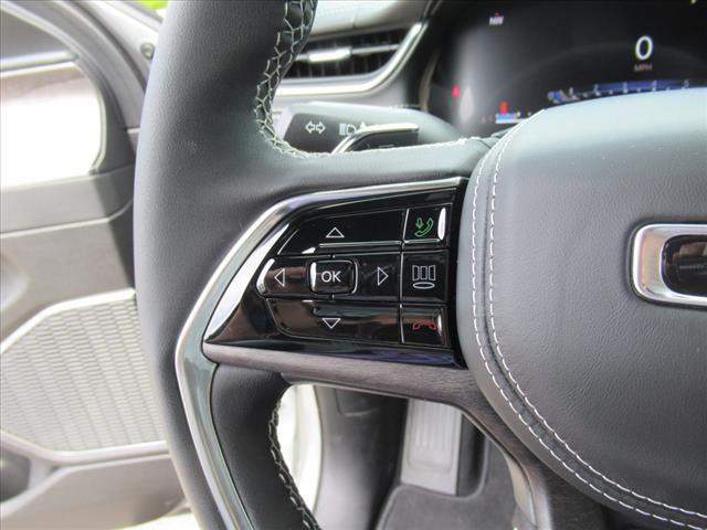 new 2025 Jeep Grand Cherokee car, priced at $57,846