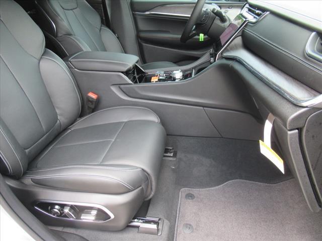 new 2025 Jeep Grand Cherokee car, priced at $57,846