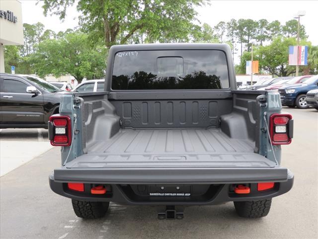 new 2024 Jeep Gladiator car, priced at $53,893