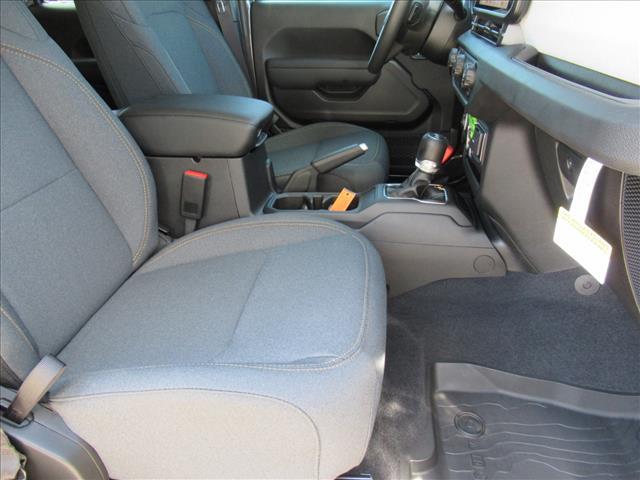 new 2025 Jeep Wrangler car, priced at $36,311