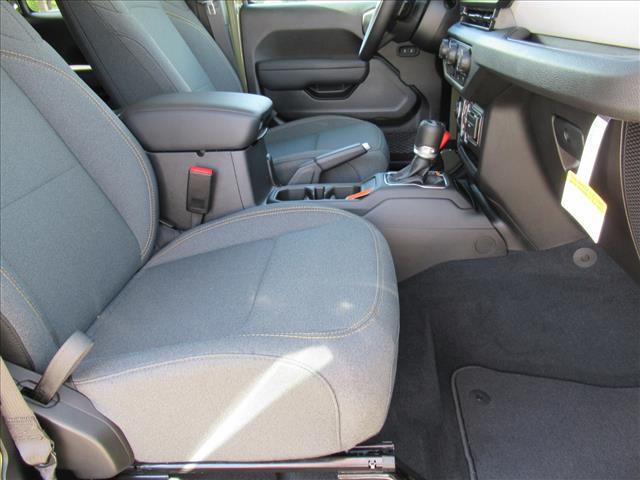 new 2025 Jeep Wrangler car, priced at $41,580