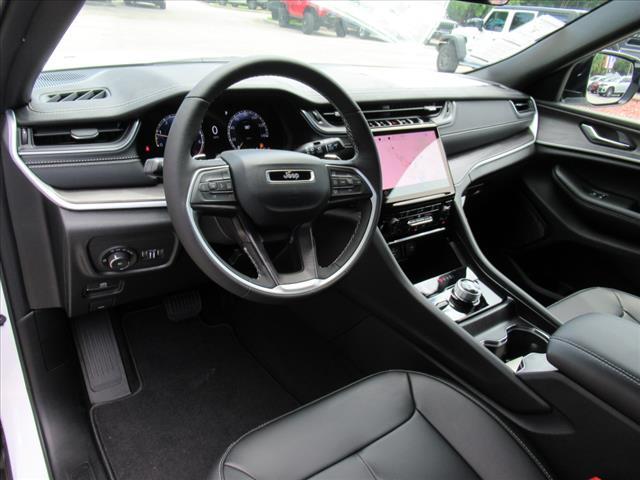 new 2025 Jeep Grand Cherokee car, priced at $46,890