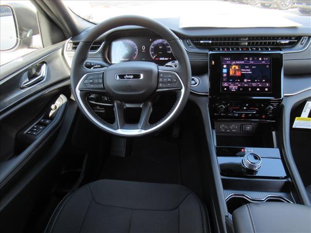 new 2025 Jeep Grand Cherokee car, priced at $32,071