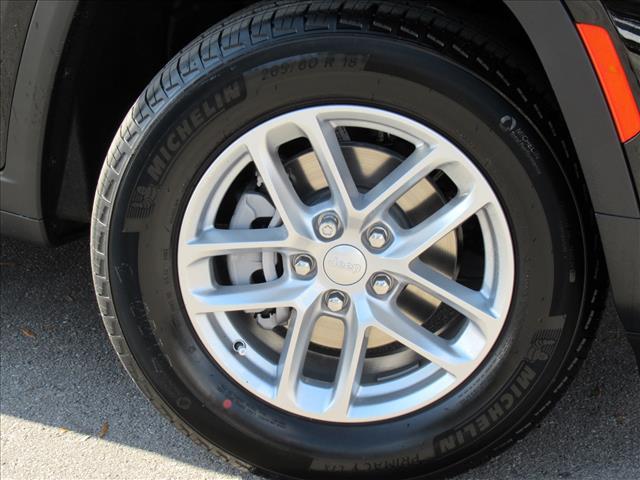 new 2025 Jeep Grand Cherokee car, priced at $32,071