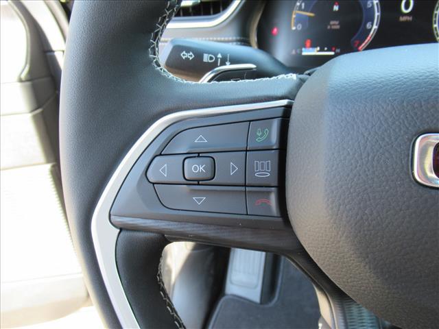 new 2025 Jeep Grand Cherokee car, priced at $32,071