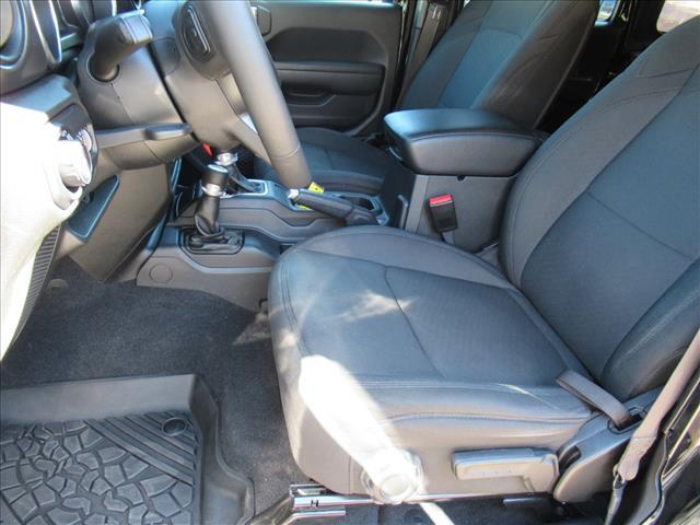 used 2022 Jeep Wrangler Unlimited car, priced at $27,800