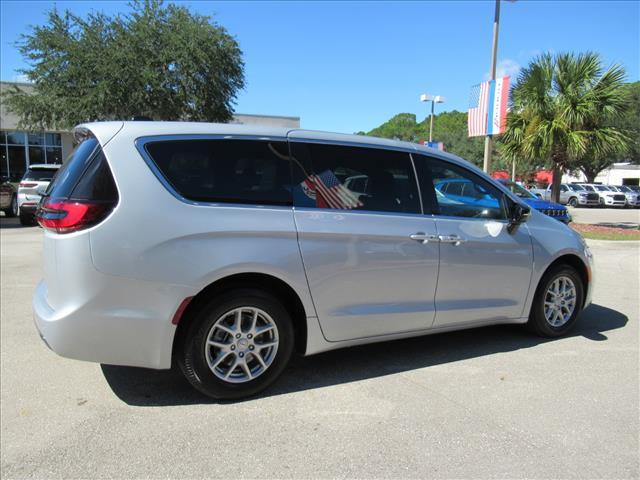 new 2026 Chrysler Pacifica car, priced at $39,710