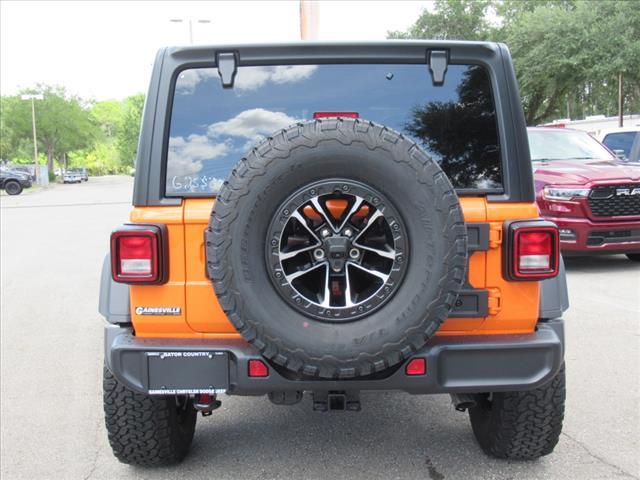 new 2025 Jeep Wrangler car, priced at $47,177