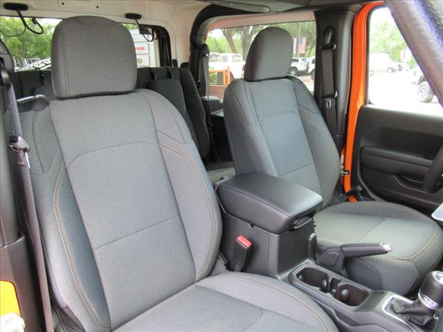 new 2025 Jeep Wrangler car, priced at $47,177