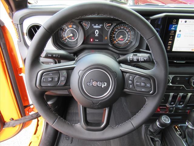 new 2025 Jeep Wrangler car, priced at $47,177
