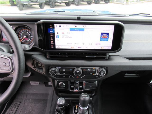 new 2025 Jeep Wrangler car, priced at $40,936