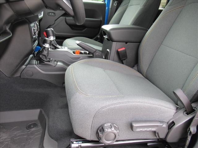 new 2025 Jeep Wrangler car, priced at $40,936