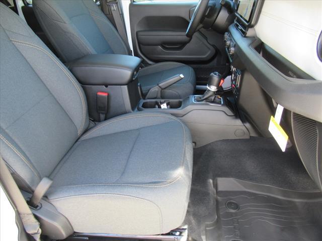 new 2025 Jeep Gladiator car, priced at $43,007
