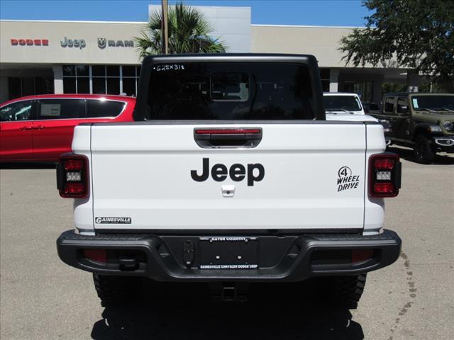 new 2025 Jeep Gladiator car, priced at $43,007