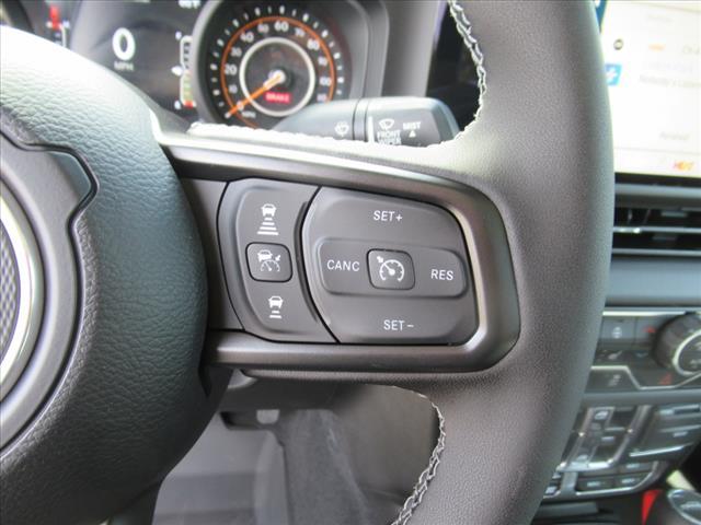 new 2025 Jeep Gladiator car, priced at $51,675
