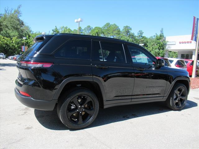 new 2025 Jeep Grand Cherokee car, priced at $47,485