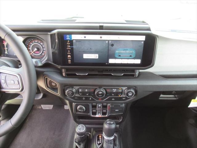 new 2025 Jeep Wrangler car, priced at $44,304