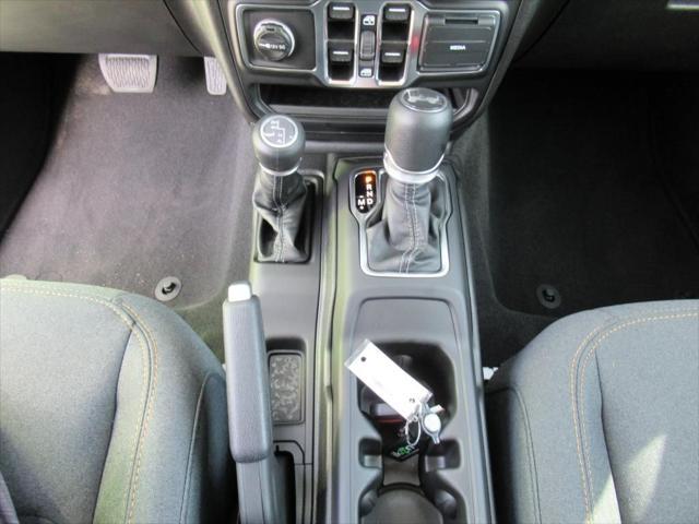 new 2025 Jeep Wrangler car, priced at $44,304