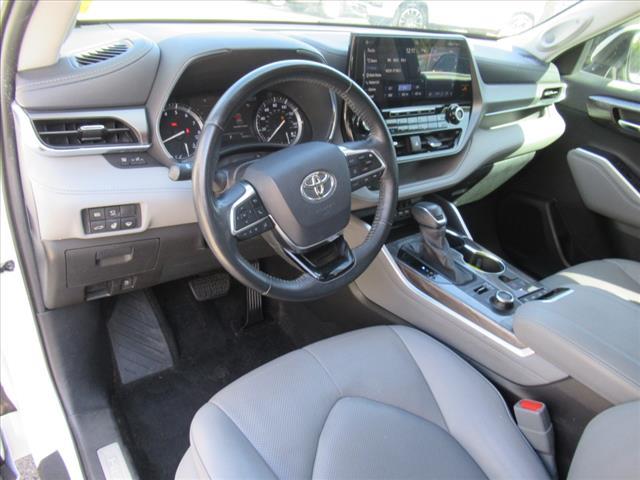 used 2021 Toyota Highlander car, priced at $33,950