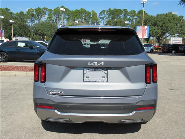 used 2025 Kia Sorento car, priced at $31,000