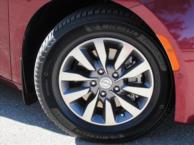 used 2019 Chrysler Pacifica Hybrid car, priced at $25,000