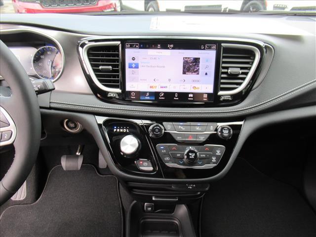 new 2026 Chrysler Pacifica car, priced at $38,242