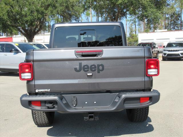 new 2025 Jeep Gladiator car, priced at $43,735