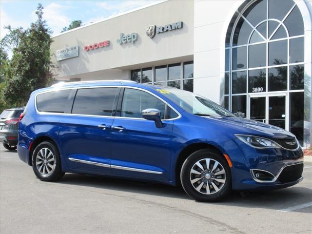 used 2020 Chrysler Pacifica Hybrid car, priced at $31,991