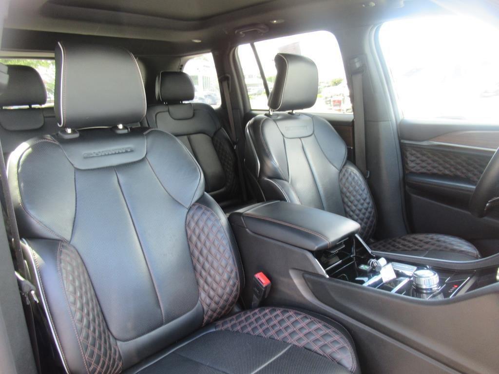 used 2022 Jeep Grand Cherokee car, priced at $39,995