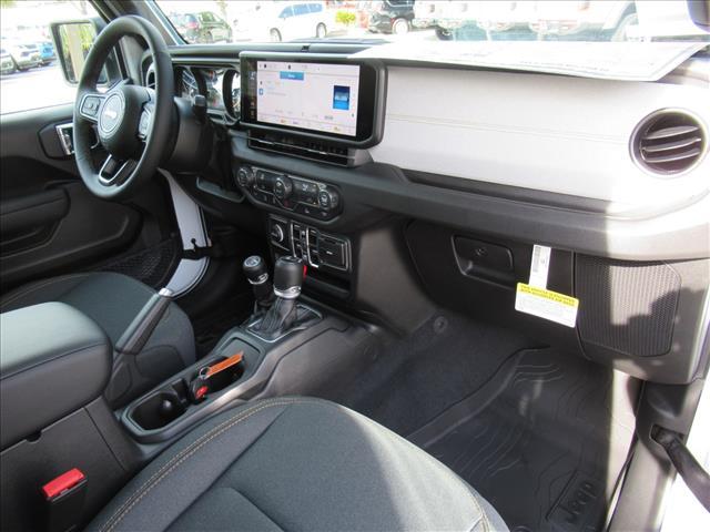 new 2025 Jeep Gladiator car, priced at $38,074