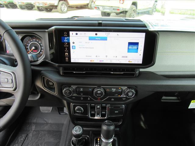 new 2025 Jeep Gladiator car, priced at $38,074