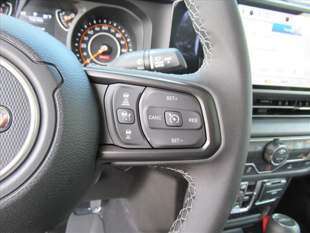 new 2025 Jeep Gladiator car, priced at $38,074