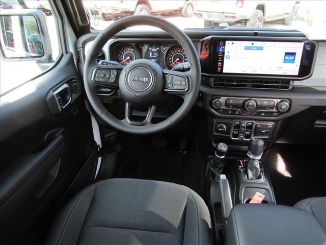 new 2025 Jeep Gladiator car, priced at $38,074