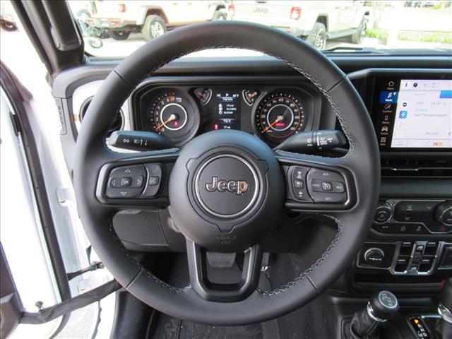 new 2025 Jeep Gladiator car, priced at $38,074