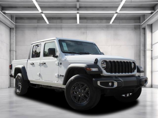 new 2025 Jeep Gladiator car, priced at $38,074