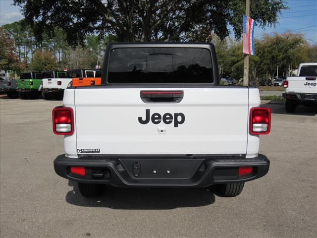 new 2025 Jeep Gladiator car, priced at $38,074