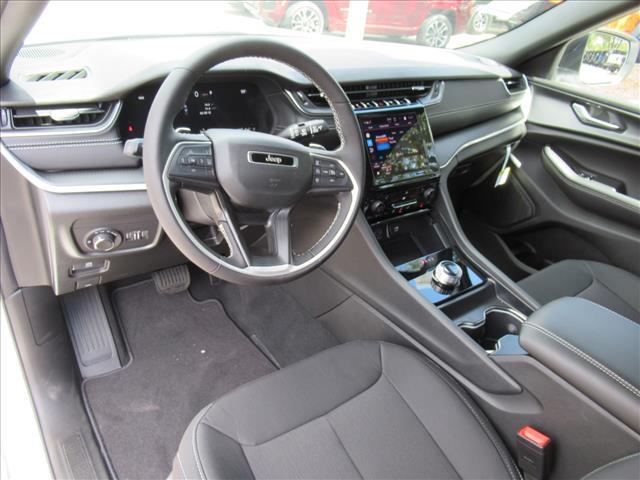 new 2025 Jeep Grand Cherokee L car, priced at $40,295