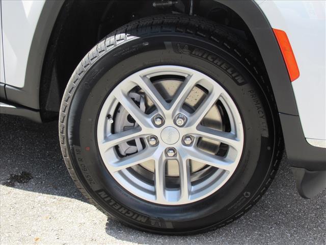 new 2025 Jeep Grand Cherokee L car, priced at $40,295