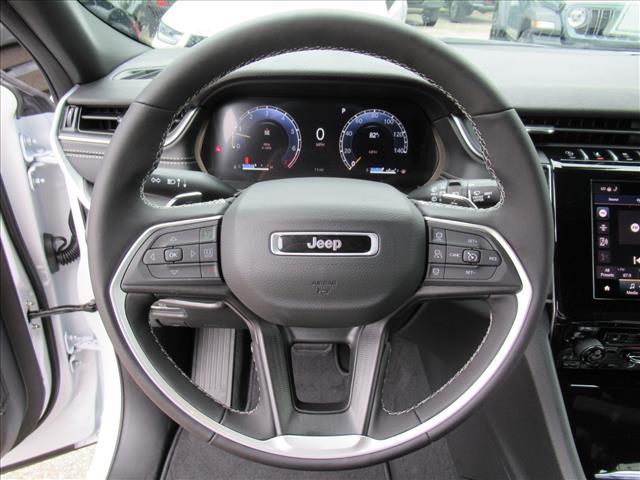 new 2025 Jeep Grand Cherokee car, priced at $39,325