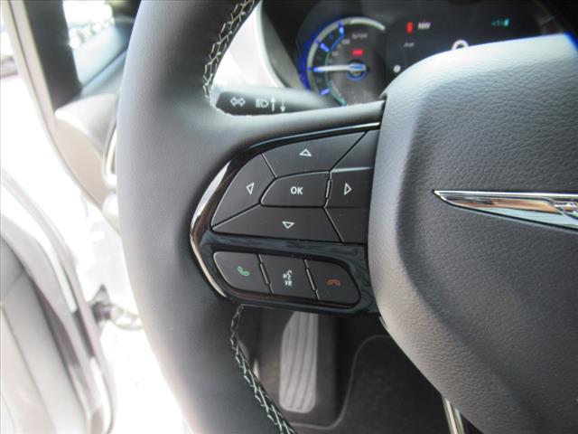 new 2025 Chrysler Pacifica Hybrid car, priced at $51,580