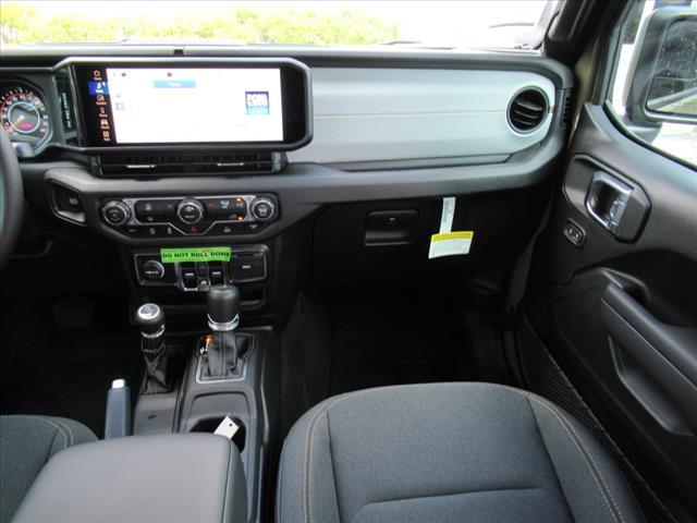 new 2025 Jeep Gladiator car, priced at $42,733