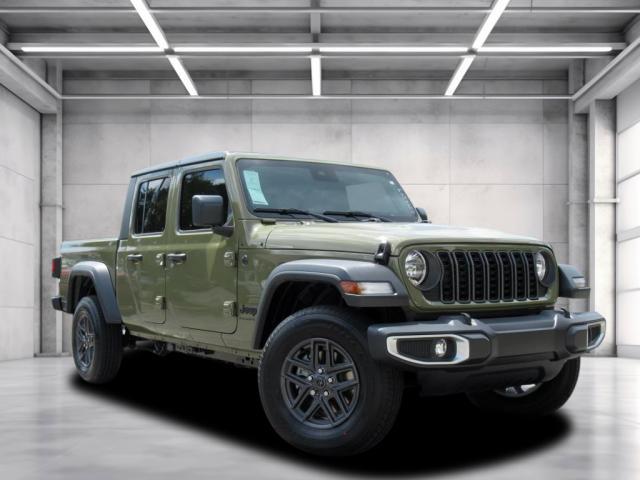 new 2025 Jeep Gladiator car, priced at $42,733