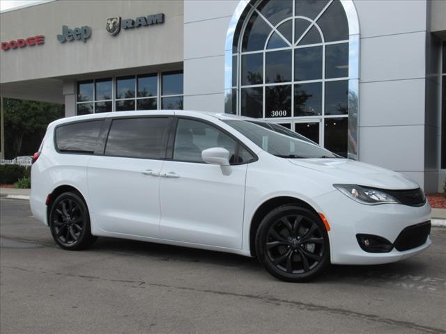 used 2020 Chrysler Pacifica car, priced at $27,732